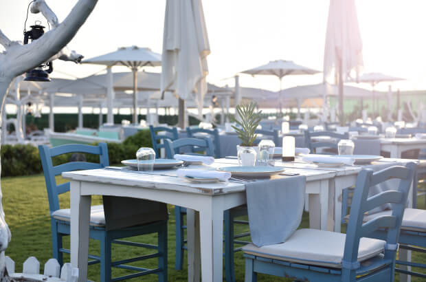 Regnumcarya Beach House Card